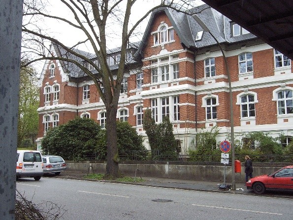 Straßenansicht der Martinistraße Eppendorf